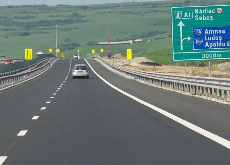 Via Carpatia: Ungaria termină 2000 km de autostradă. România are 600 km lipsă. Îi facem până în 2030 / Ora de Sibiu