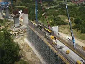 VIDEO Traseul complet al primului lot din Autostarda Sibiu – Pitești. Stadiu – 50%, finalizat - 2023 / youtube