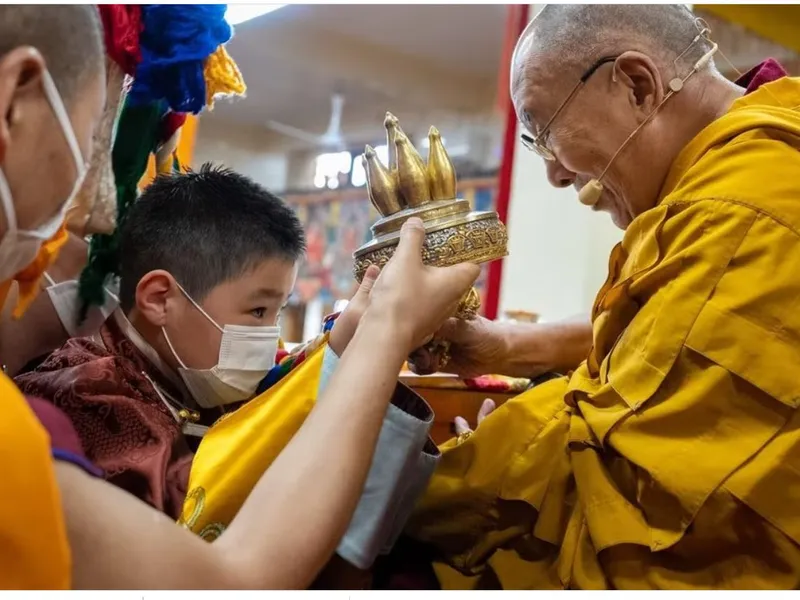 Reîncarnarea lui Rinpoché-Foto:The Office of His Holiness the Dalai Lama