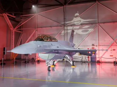 Primul F-16 Block 70, livrat Bulgariei. Costă 208.000.000$. România are 33 de avioane, dar nu noi - FOTO  Lockheed Martin