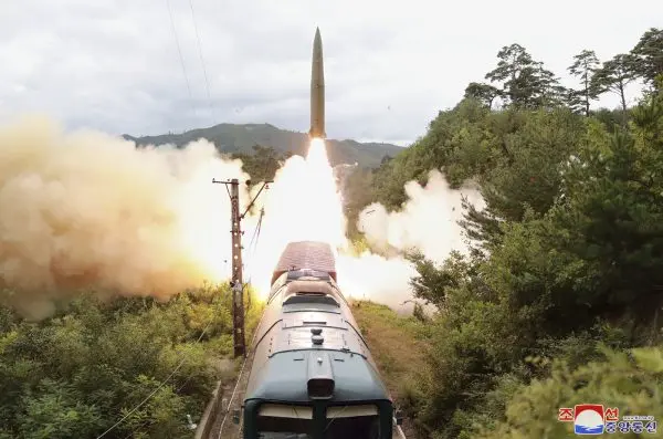 Coreea de Nord a testat două rachete lansate dintr-un tren. / Foto: thediplomat.com