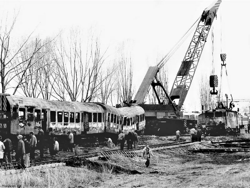 Unul dintre cele mai grave accidente de tren din România: 2 vagoane au explodat, 3 au ars - Foto: Facebook/CFR- Istorie și cotidian