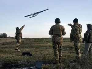 Momentul în care Ucraina distruge un sistem rusesc Tor-M2, de 50.000.000 $, cu dronă poloneză - Foto: Overt Defense (imagine cu caracter ilustrativ)