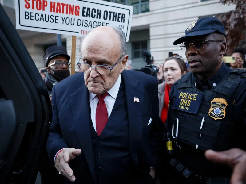 Rudy Giuliani, fostul avocat al lui Trump, obligat să plătească daune de 148 milioane $. Ce a făcut - Foto: Profimedia Images