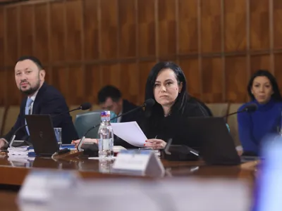 Ministrul muncii, anunț final despre indexarea pensie în 2025. Când se dau ajutoarele de 2.000 lei? - Foto: INQUAM PHOTOS / Octav Ganea