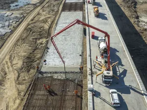 Şantierul autostrăzii A7, la traversarea râului Buzău,, în zona Vadu Paşii - Foto: INQUAM PHOTOS/Casian Mitu (Imagine cu rol ilustrativ)