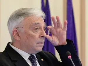 Mugur Isărescu ajunge din nou la mâna CNSAS