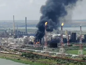 Dosar penal pentru incendiul de la Rafinăria Petromidia/Foto: gazeta de sud