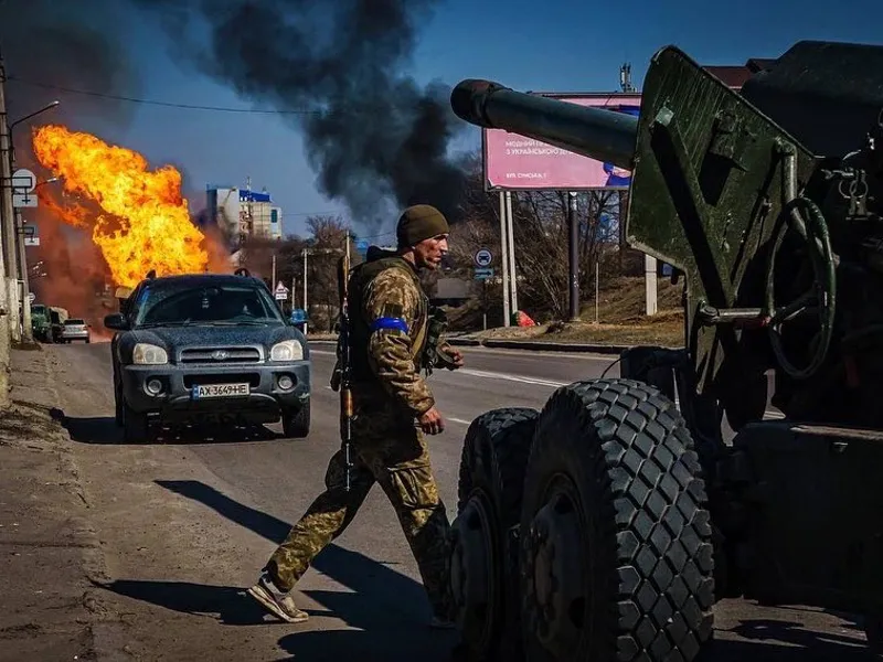 Ofensiva continuă. Forțele rusești masează 500 de unități de echipament militar la Izium/FOTO: Twitter/Defence of Ukraine