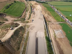 VIDEO Dovada că Autostrada Sebeș – Turda nu se deschide în 2021. 5 ani de întârzieri pentru 40 km / youtube