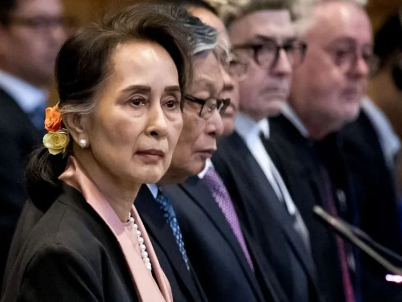 Lidera de facto a guvernului civil Aung San Suu Kyi/FOTO: yahoo.com