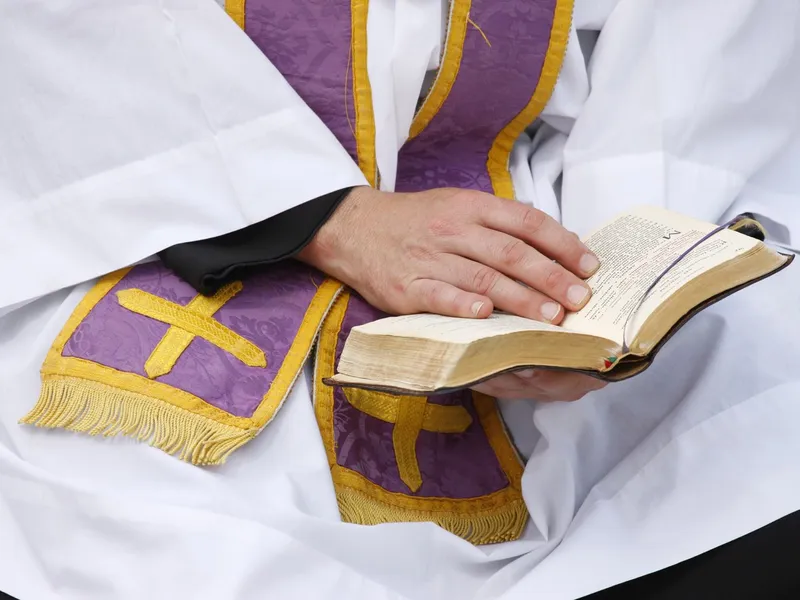 Un preot a murit după ce a încercat să țină postul pe care Biblia spune că l-a ținut Isus - FOTO: Profimedia Images