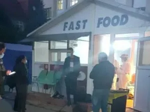 Spitalul de Urgență Sibiu primește pacienții COVID într-un chioșc fast-food dezafectat/FOTO: Libertatea