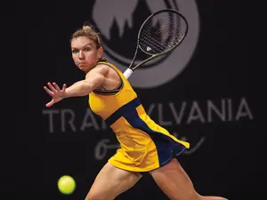 Simona Halep a câștigat pentru a doua oară trofeul pentru lovitura anului - Foto: INQUAM PHOTOS/ Simion-Sebastian Tătaru