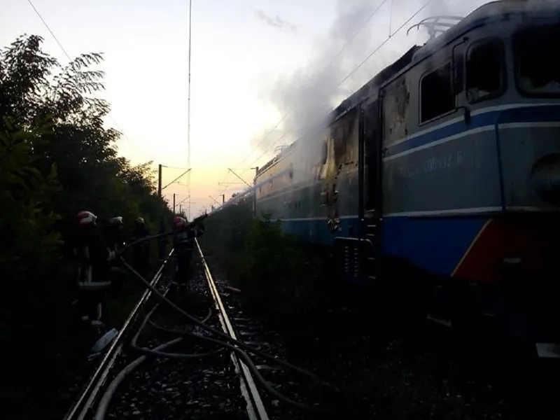 Incendiu la o locomotivă (imagine cu caracter ilustrativ) - Foto: observatorulph.ro