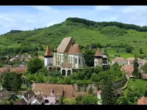 Al II-lea episod de promovare a României, la BBC. Ce spune Charlie Ottley despre vară - Foto: captură video