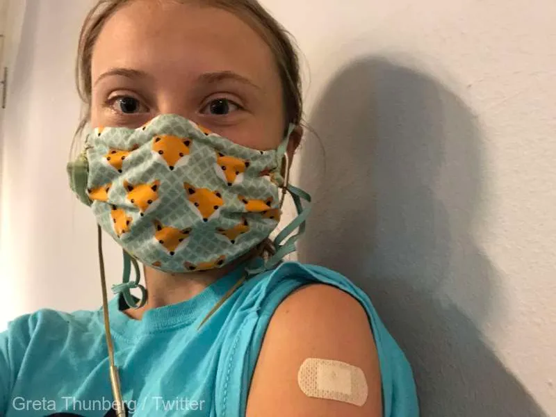 Activista Greta Thunberg s-a vaccinat Foto; Twitter