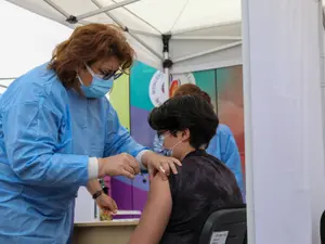 31.000 de persoane au fost vaccinate împotriva COVID în 24 de ore. 11.000 dintre ele cu prima doză / FB