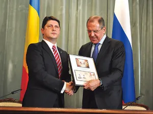 Corlățean și Lavrov negociazaă, în 2013, deschiderea Centrului cultural rus - Foto: MAE