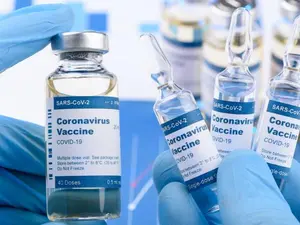 Doar 59,48% dintre cadrele medicale s-au vaccinat anti Covid. Cum explică doctorii