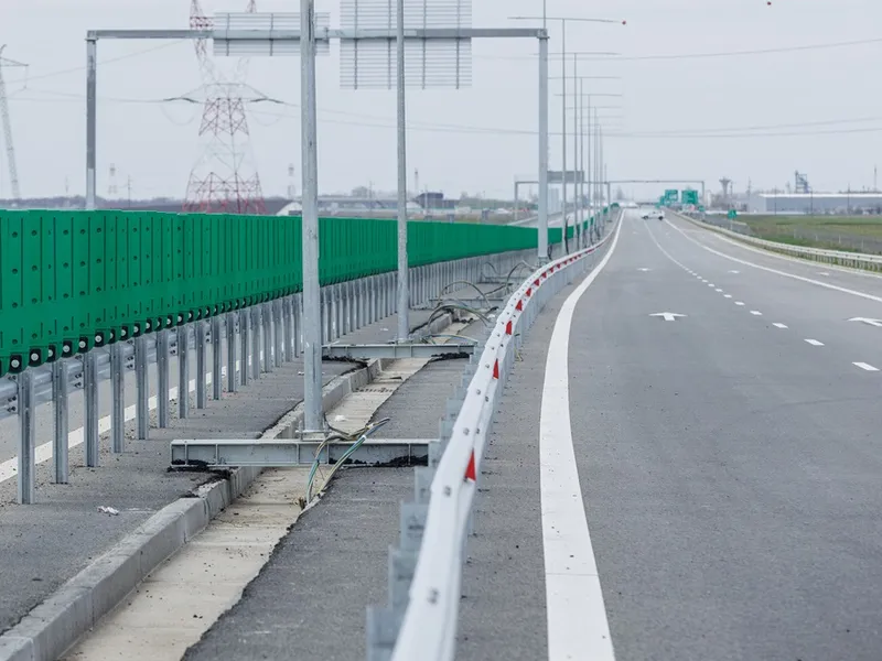 Apar o autostradă și un drum expres vitale pentru România. Se vor cheltui 3.000.000.000 de lei - INQUAM PHOTOS / Bogdan Buda