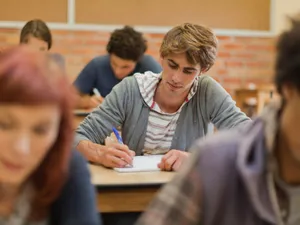 410.000 de copii vor primi anual un tichet educaţional în valoare de 500 de lei. Se depun cereri Foto: Profimedia Images (fotografie cu caracter ilustrative