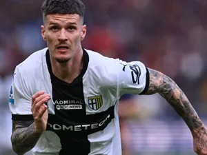 NEWS ALERT Italienii anunță: au pus banii pe masă pentru transferul lui Dennis Man! Parma a dat răspunsul pe loc + Ce vrea jucătorul