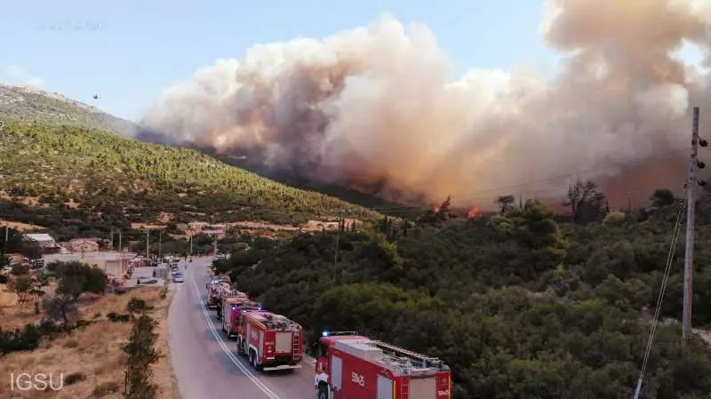 Pompierii români acționează în Grecia. FOTO: IGSU