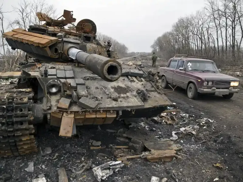 Preşedintele Ucrainei: Rusia a pierdut peste 16.000 de militari. Moscova confirmă 1.351 de morți. / Foto: theguardian.com