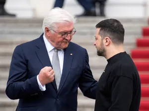 Volodimir Zelenski a fost întâmpinat de Frank-Walter Steinmeier la castelul Bellevue, reşedinţa preşedintelui german - Foto: Profimedia Images