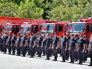 România trimite 142 de pompieri într-o nouă misiune de stingere a incendiilor în Grecia. / Foto: bzi.ro