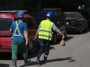 Frâna taxării muncii face România mai puţin competitivă - Foto: INQUAM PHOTOS/George Călin