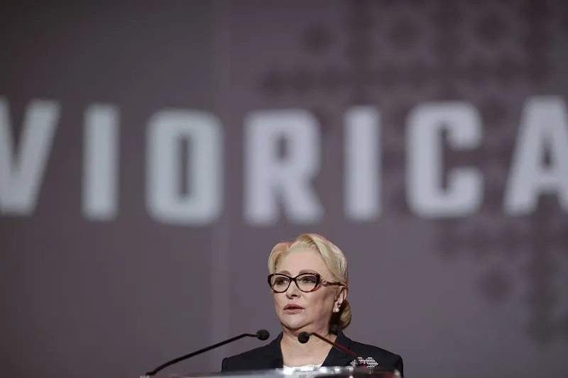 Viorica Dăncilă le face primarilor ultimele daruri din Programul Național de Dezvoltare Locală. FOTO: Inquam Photos - Octav Ganea