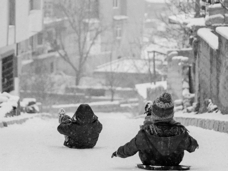 Cod portocaliu de precipitaţii abundente, inclusiv ninsoare, şi vânt puternic, în cinci judeţe - Foto: Said Gokpmar, Pexels