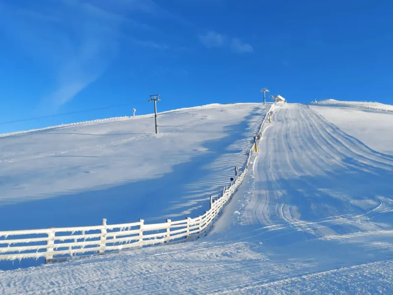 Sezonul de schi în Sinaia se deschide parțial de miercuri/FOTO: Facebook/Gondola Sinaia