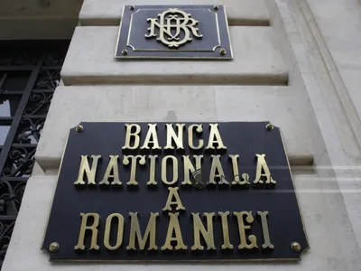 Avertisment BNR: Valul patru al pandemiei şi măsurile restrictive generează incertitudini şi riscuri. / Foto: Inquam Photos / Octav Ganea