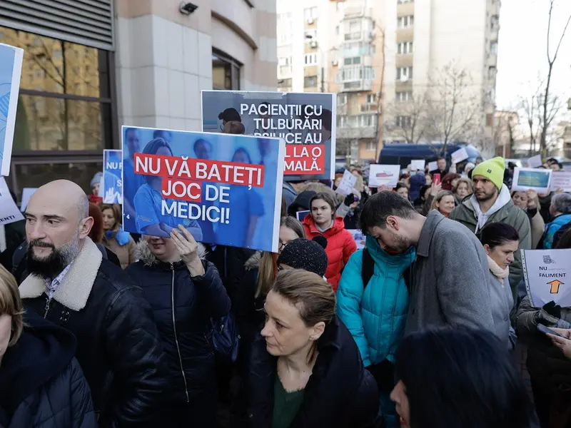 Medicii protestează din nou în fața Guvernului. Ce revendicări au? - Inquam Photos / George Călin (rol ilustrativ)