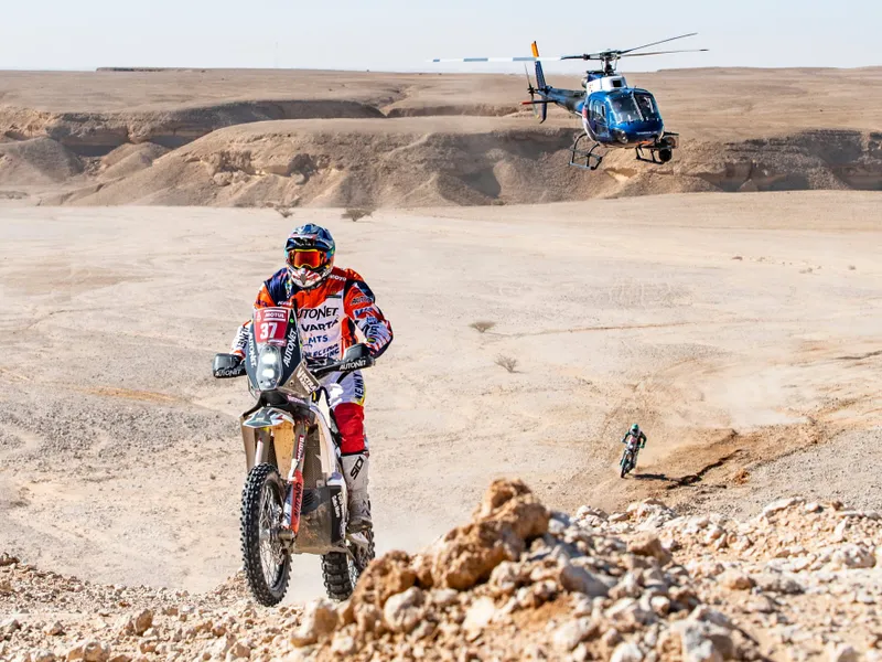 Al 10-lea podium în Dakar, pentru românul Mani Gyenes. / Foto: RallyZone