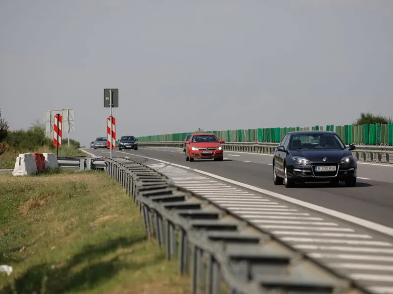 Începând de marți se vor ridica restricțiile de circulație de pe A2, în zona podului de la Cernavodă/FOTO: Inquam Photos / George Călin