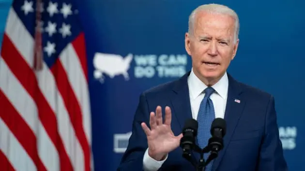 Biden cere lucrătorilor federali să facă vaccinul anti-Covid /Foto: getty