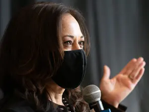 Kamala Harris a trecut prin emoții după ce avionul a avut probleme tehnice. Foto: Kamala Harris/Facebook