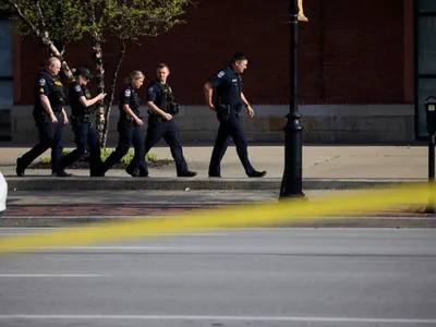 Atac armat într-o bancă din Louisville, Kentucky-Foto: LA Times