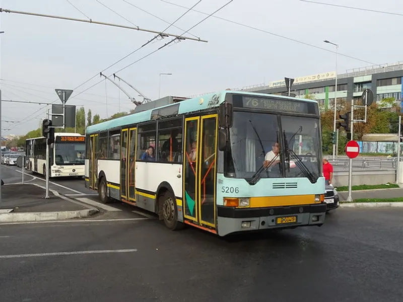 Troleibuz ASTRA 415 T. / Foto: railnet.ro