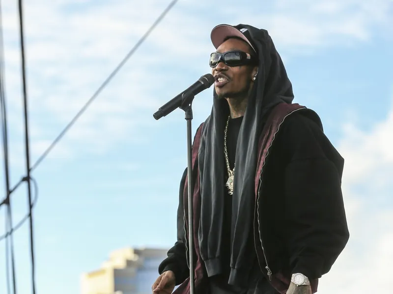 Rapperul american Wiz Khalifa a fost prins drogat pe scena unui festival din România Foto: profimediaimages.ro