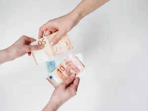 Bulgaria a luat față României și va adopta moneda euro în 2025. Cât mai așteaptă românii? - Foto: Pexels