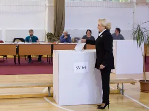 Premierul Dăncilă votând la referendum Foto: Guvernul României