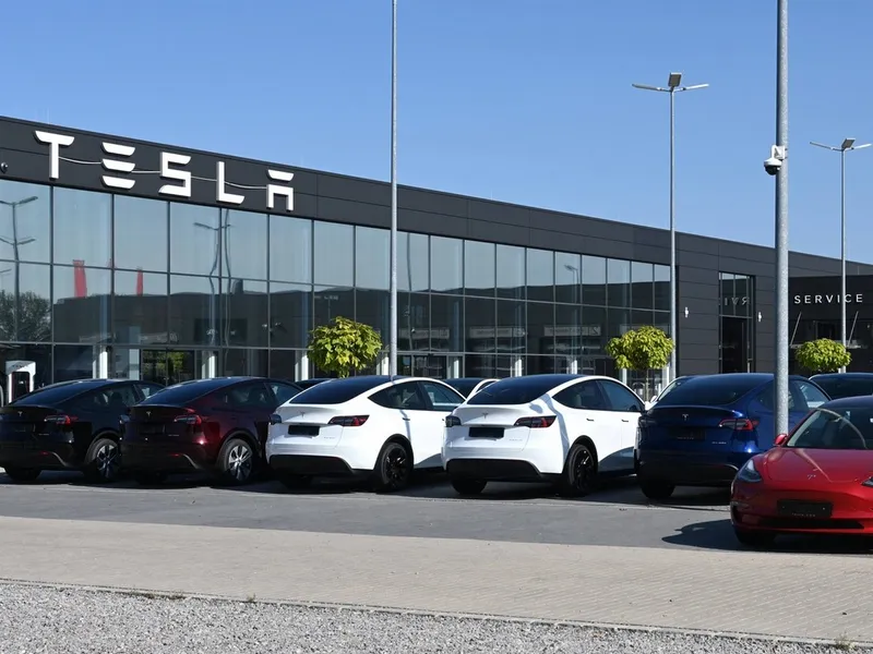 Sixt nu mai vrea să închirieze mașini electrice Tesla. Se depreciază repede. Cu ce le înlocuiește - Foto: Profimedia Images - Imagine cu rol ilustrativ