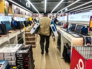 Rabla pentru Electrocasnice, etapa 2: Bugetul pentru laptopuri şi tablete, epuizat în 30 min. / Foto: cancan.ro