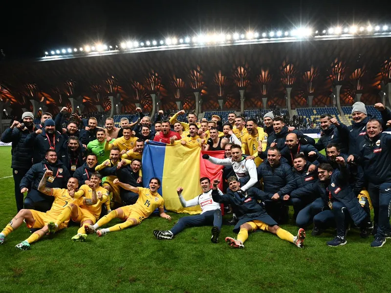 România s-a calificat la un turneu final de fotbal după 8 ani. Reacția tricolorilor în vestiar - Foto: Facebook: Echipa națională de fotbal a României