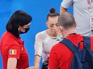 Larisa Iordache s-a retras din finală. FOTO: Captură video